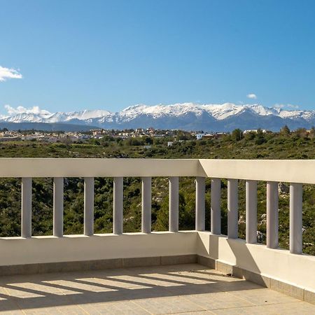 Le Mont Blanc - With Shared Pool Apartman Kunupidianá Kültér fotó
